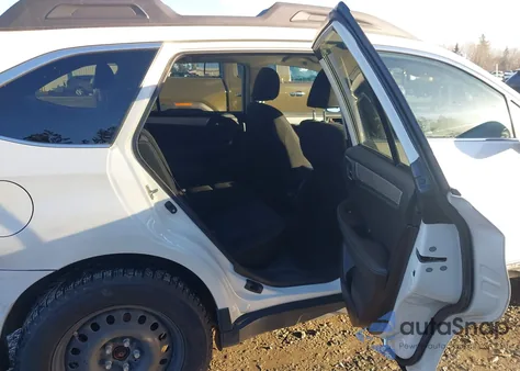 2018 Subaru Outback 2.5I Premium z USA, uszkodzony, nr VIN 4S4BSAFC6J3276186